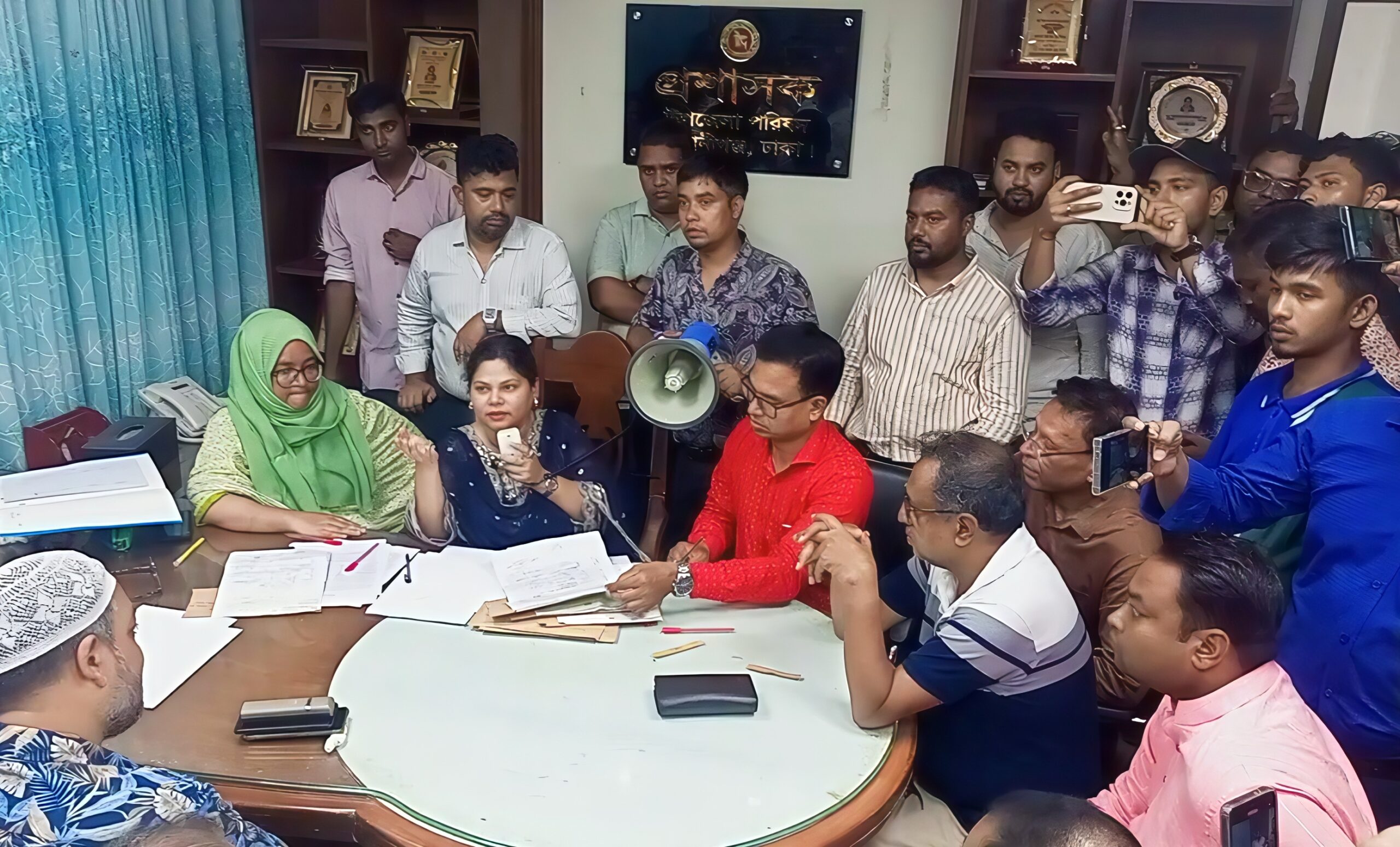 বিএনপিকে টেক্কা দিয়ে হাটের ইজারা পেল এনসিপি