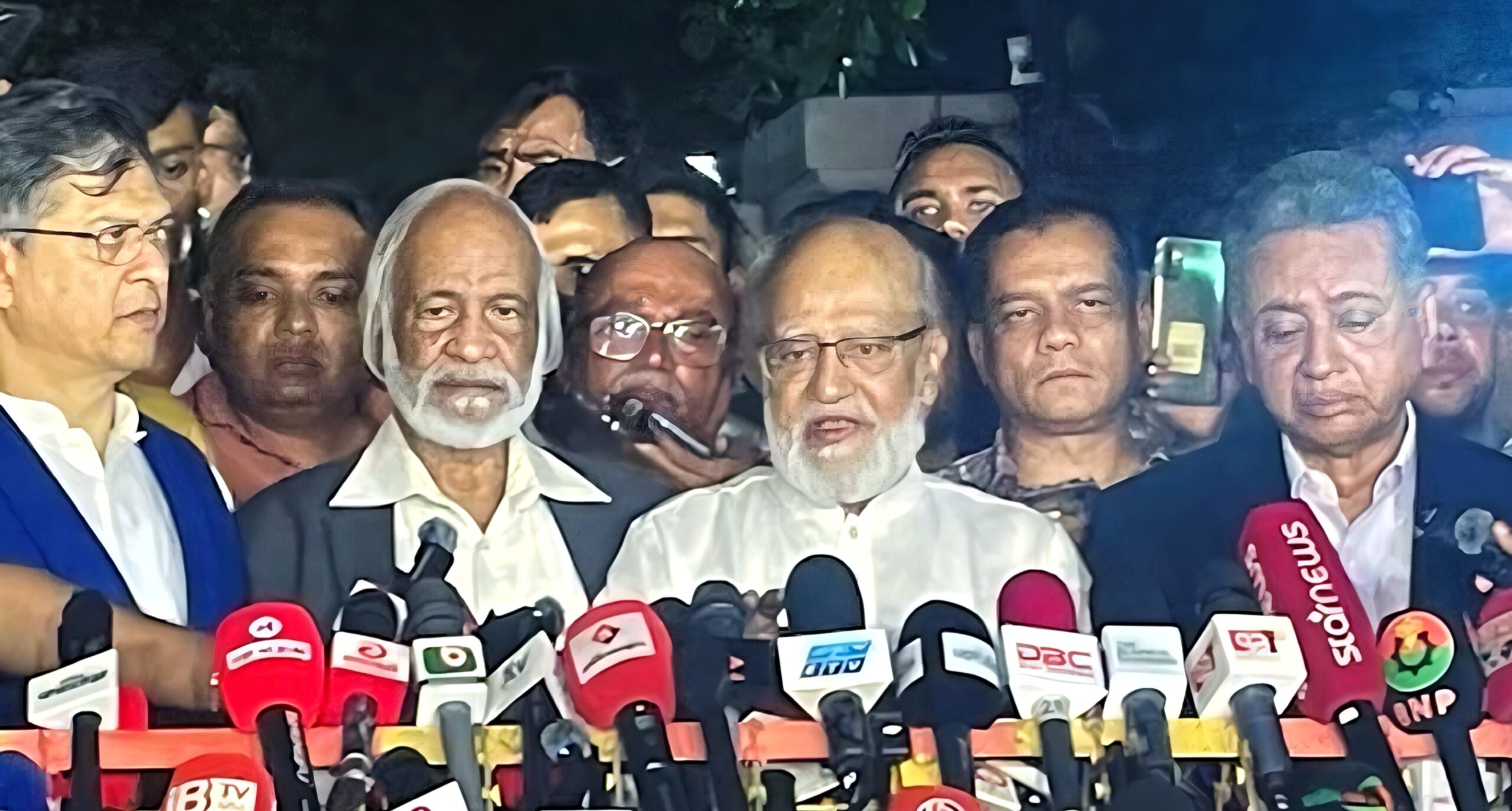 ডিসেম্বরের মধ্যে নির্বাচনের দাবি জানিয়েছে বিএনপি