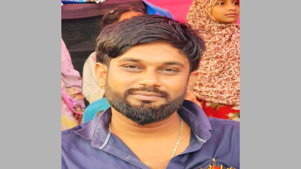 নরসিংদীতে ডিস ব্যবসায়ীকে গুলি ও কুপিয়ে হত্যা করেছে দুর্বৃত্তরা