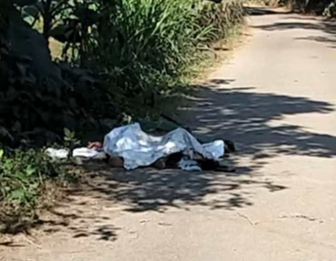 পলাশে অজ্ঞাতনামা যুবকের বস্তাবন্দি মরদেহ উদ্ধার